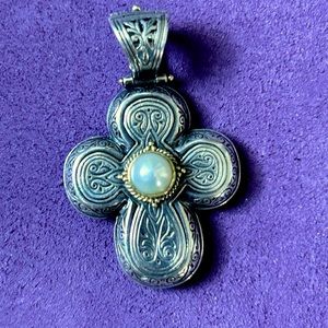 Konstantino Cross with Pearl